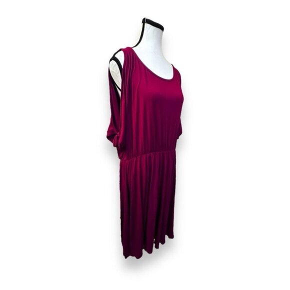 Women’s torrid 1 Red Cold Shoulder Jersey Skater Dress - Picture 8 of 13